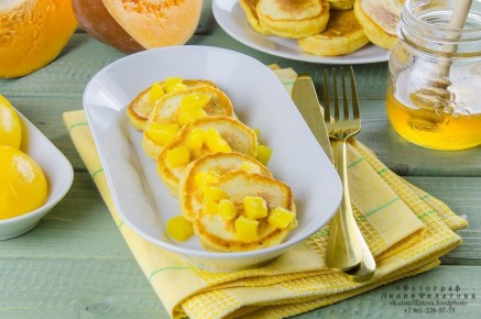 Тыквенные оладьи с персиками: идеальное сочетание для осеннего настроения