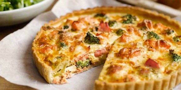 Французский киш с брокколи и семгой: элегантный вкус, который покорит всех