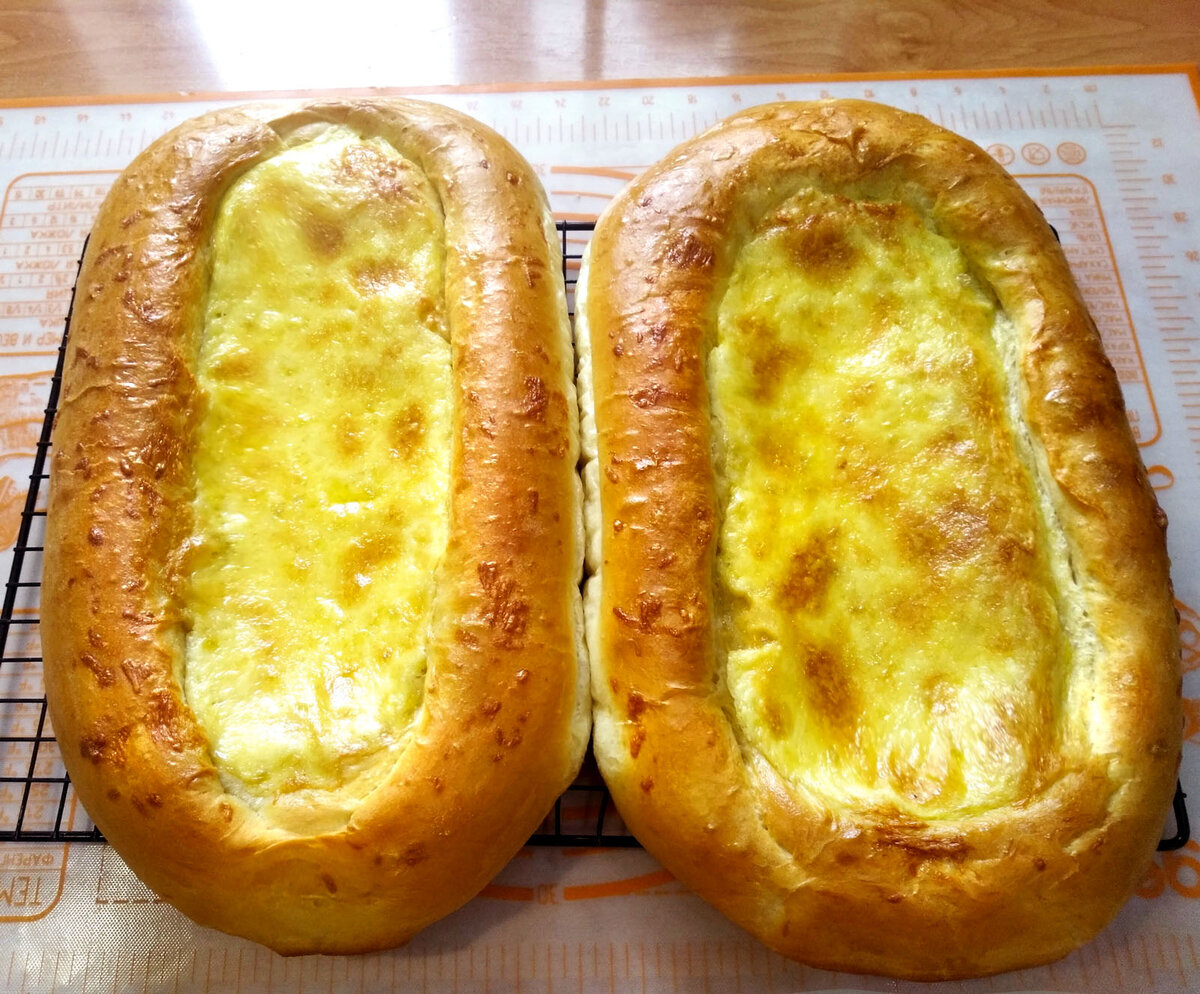 Армянский хлеб с сыром и чесноком: вкус традиций в каждой буханке