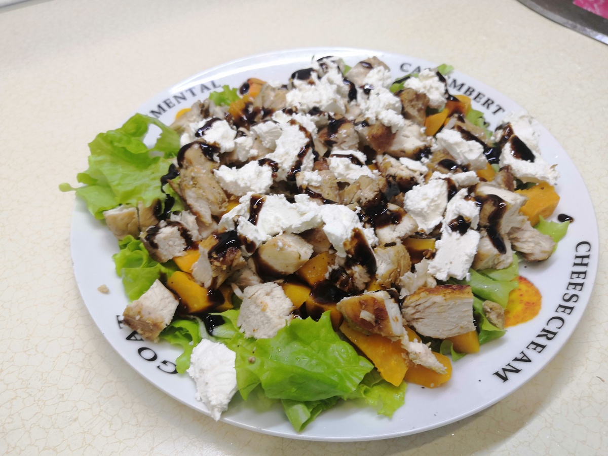 Невероятный салат для ужина с оригинальным сочетанием ингредиентов