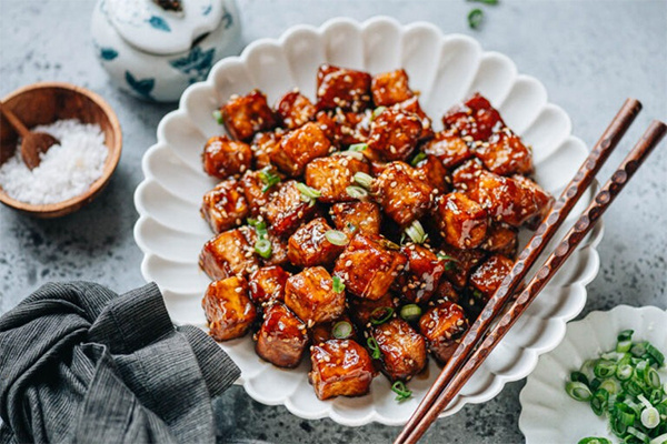 Хрустящий тофу с кунжутным соусом: открывайте новые горизонты вкуса