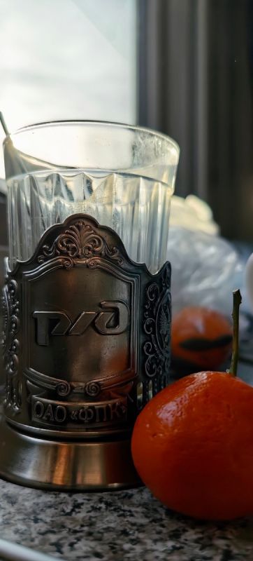 Подстаканники как символ уютного путешествия на поезде