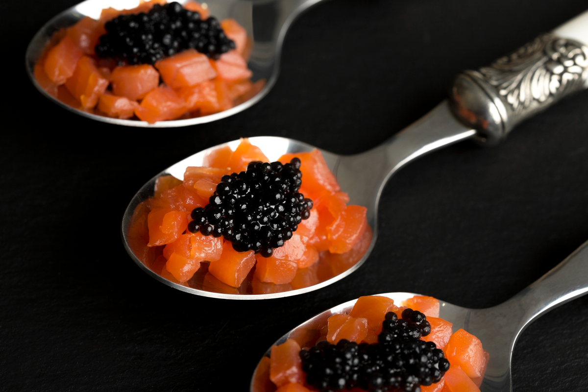 Как черная икра завоевала статус кулинарного символа России