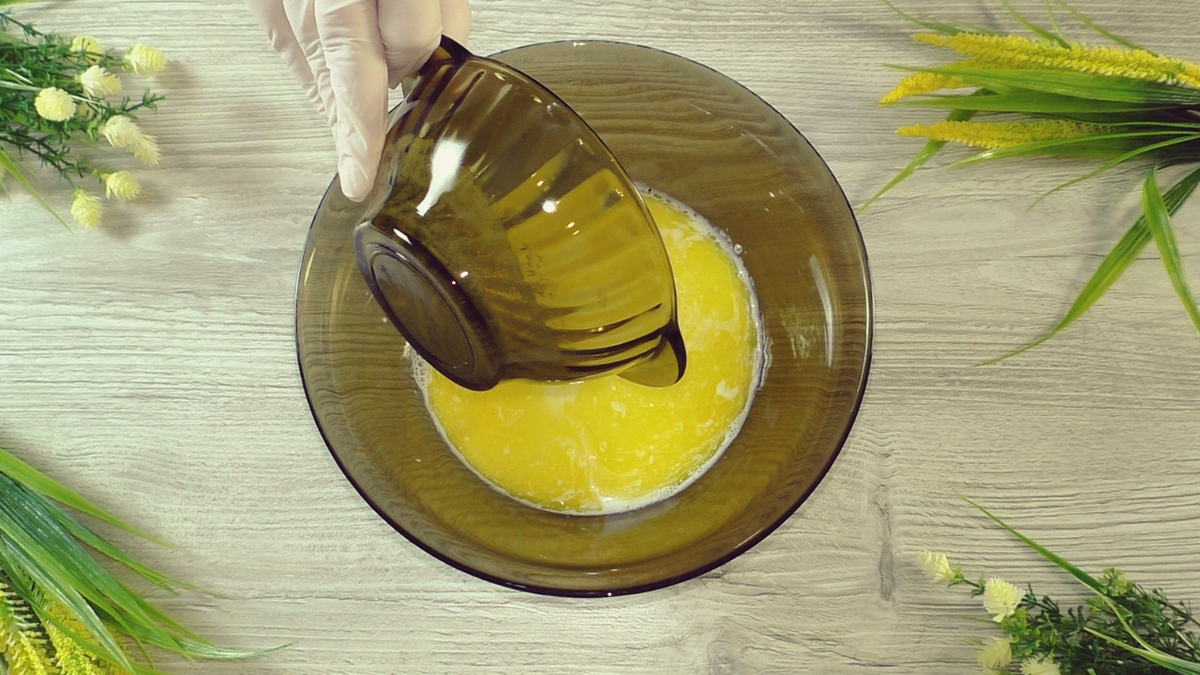 Пирог с щавелем: простой и быстрый рецепт от бабушки