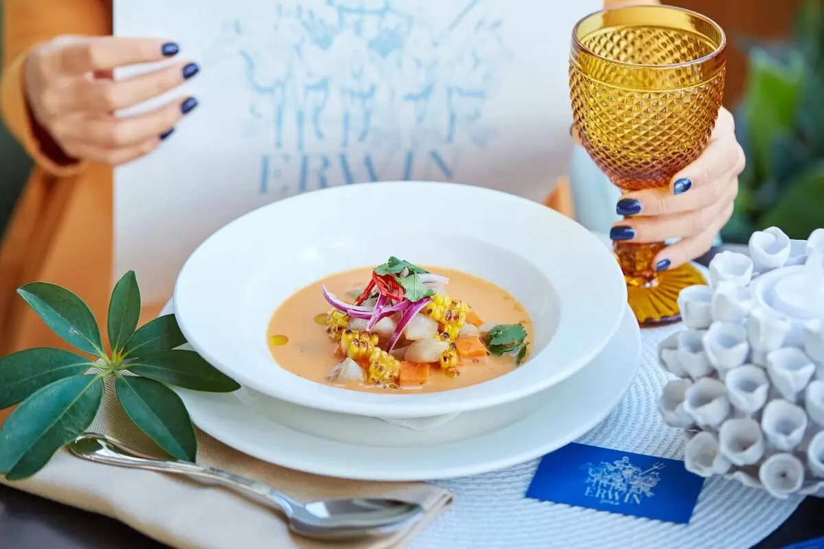 Неповторимый вкус перуанского севиче: морской окунь с бататом и кукурузой