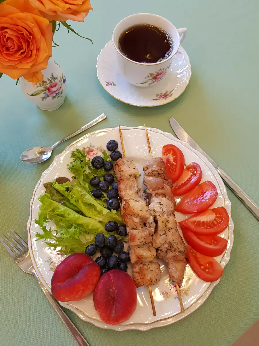 Шашлычки из свинины в укропно-чесночном маринаде