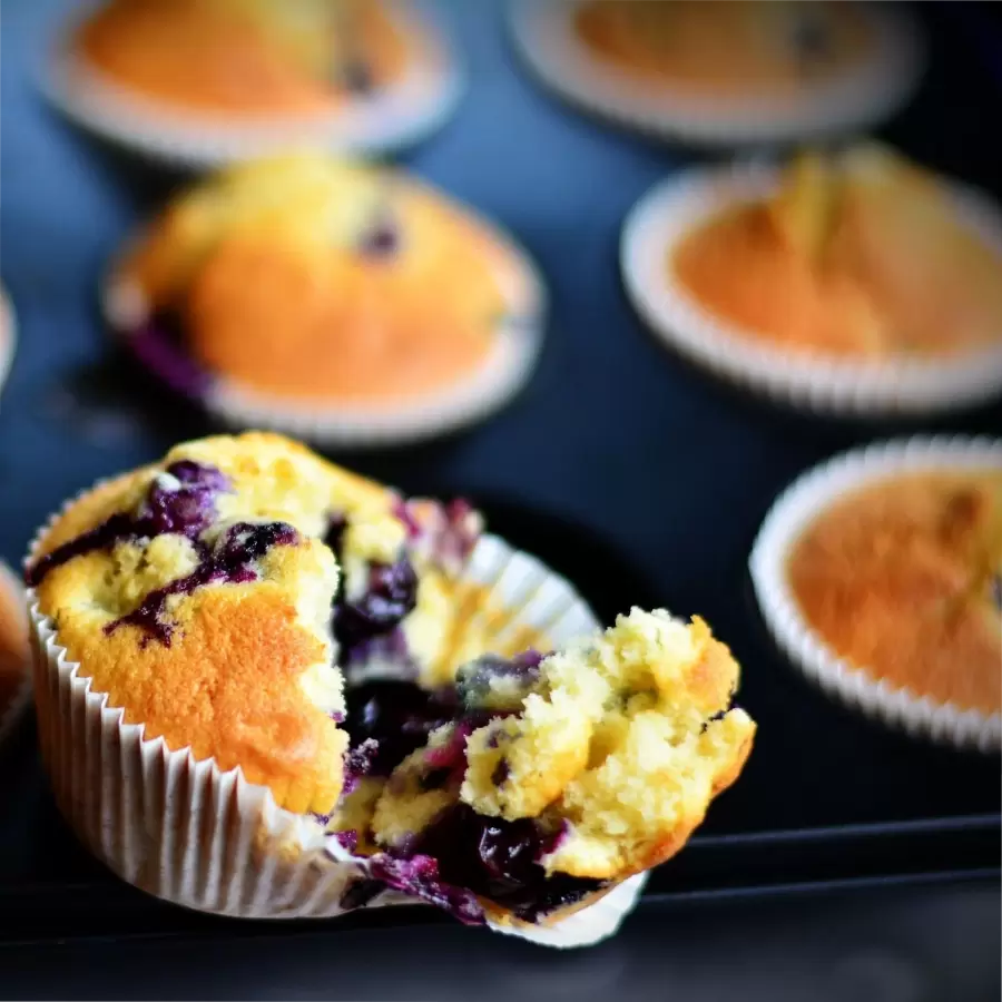 Как приготовить нежные творожные кексы за считанные минуты