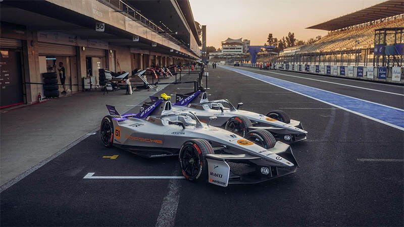 Porsche � ������������ ������: �����?�������, Carrera � ������������� �����������
