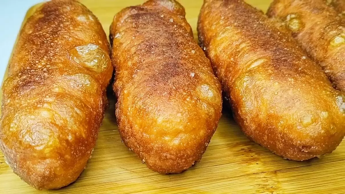Неумолимо вкусно: сосиски в тесте, которые покорят ваш стол