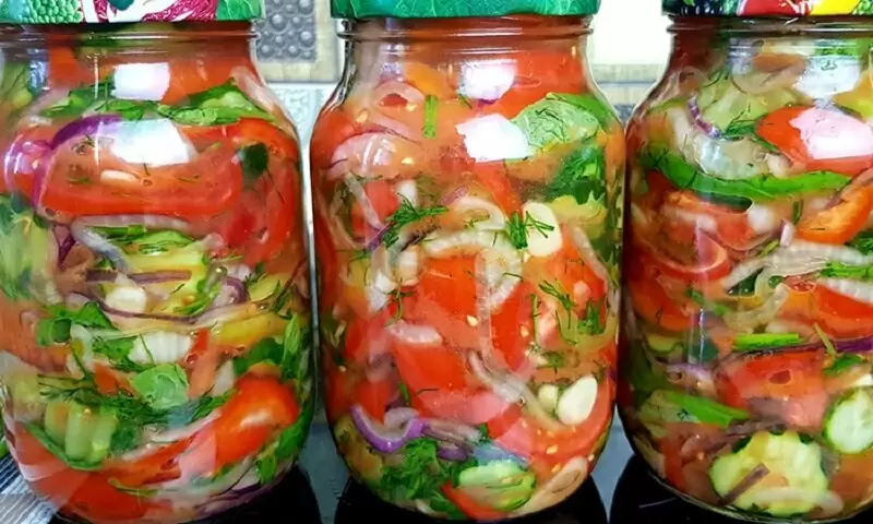 Как сохранить летние овощи на зиму: рецепты изумительного салата