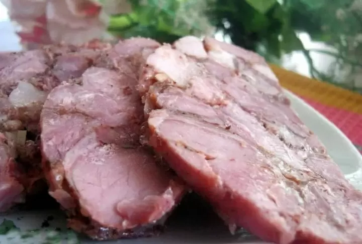 Как сделать идеальную домашнюю ветчину: секреты и простой рецепт