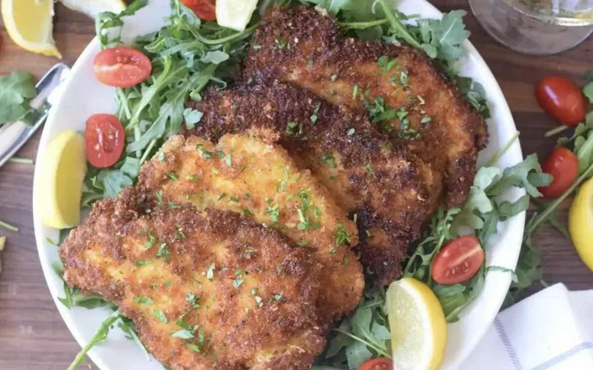 Нежные отбивные по-милански: новый взгляд на телятину