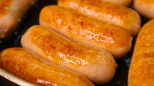 Как приготовить натуральные домашние сосиски: советы и секреты