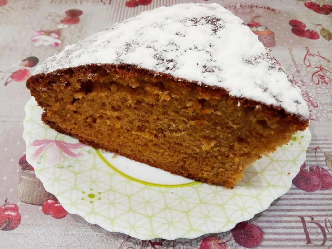 Нежная коврижка с вареньем: простой и быстрый рецепт