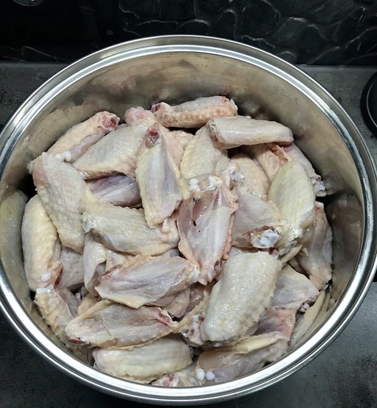 Тайны маринования и жарки куриных крылышек: как достичь идеального блюда на углях